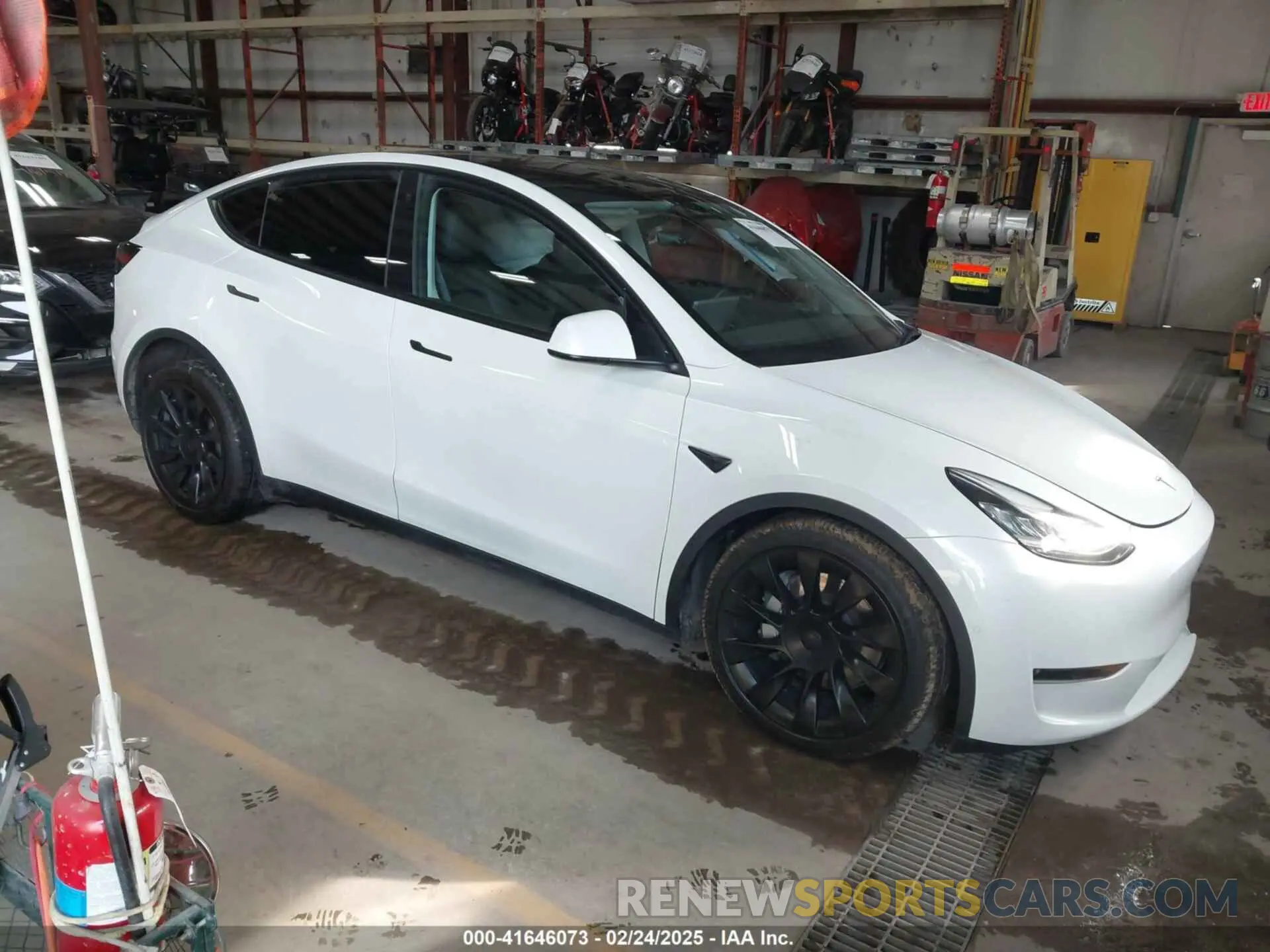 1 Фотография поврежденного автомобиля 5YJYGDEE7MF074713 TESLA MODEL Y 2021