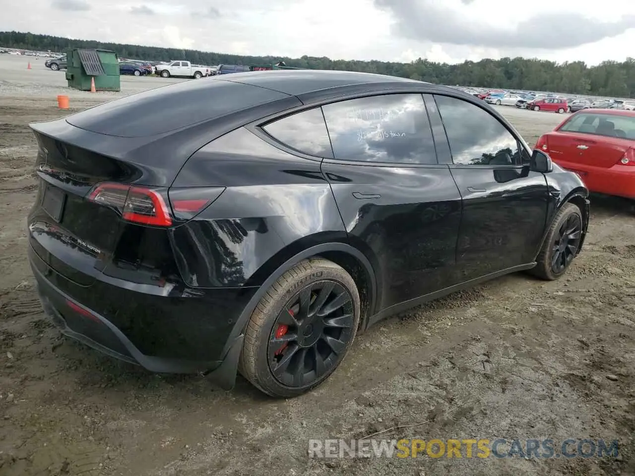 3 Photograph of a damaged car 5YJYGDEE7MF092550 TESLA MODEL Y 2021