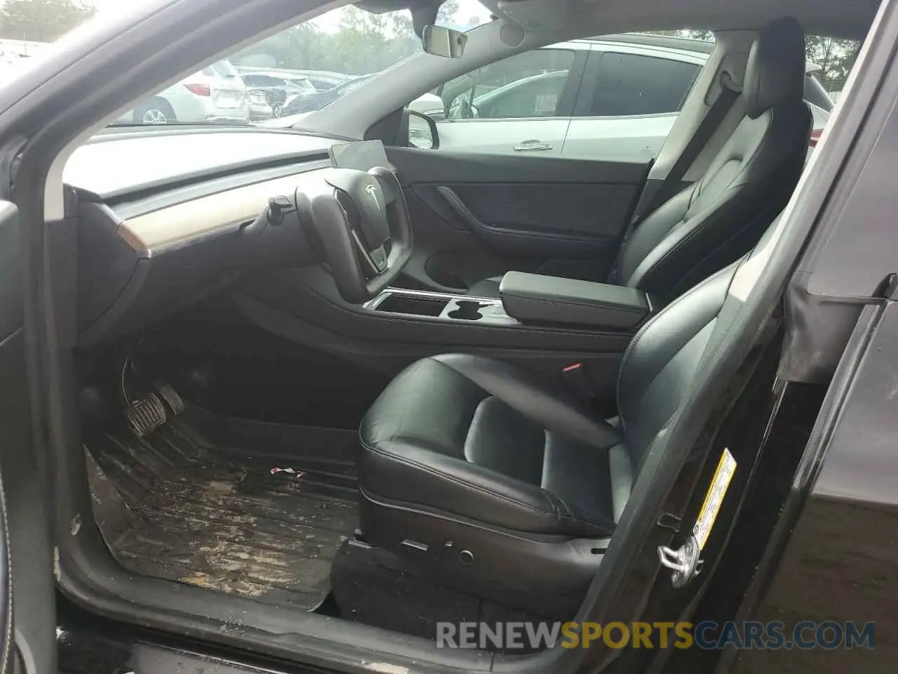 7 Photograph of a damaged car 5YJYGDEE7MF092550 TESLA MODEL Y 2021
