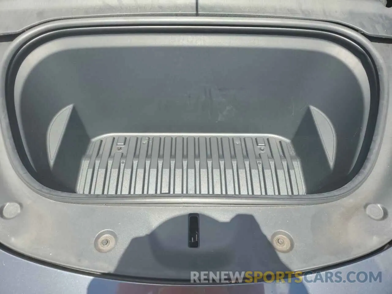 12 Photograph of a damaged car 5YJYGDEE7MF130634 TESLA MODEL Y 2021