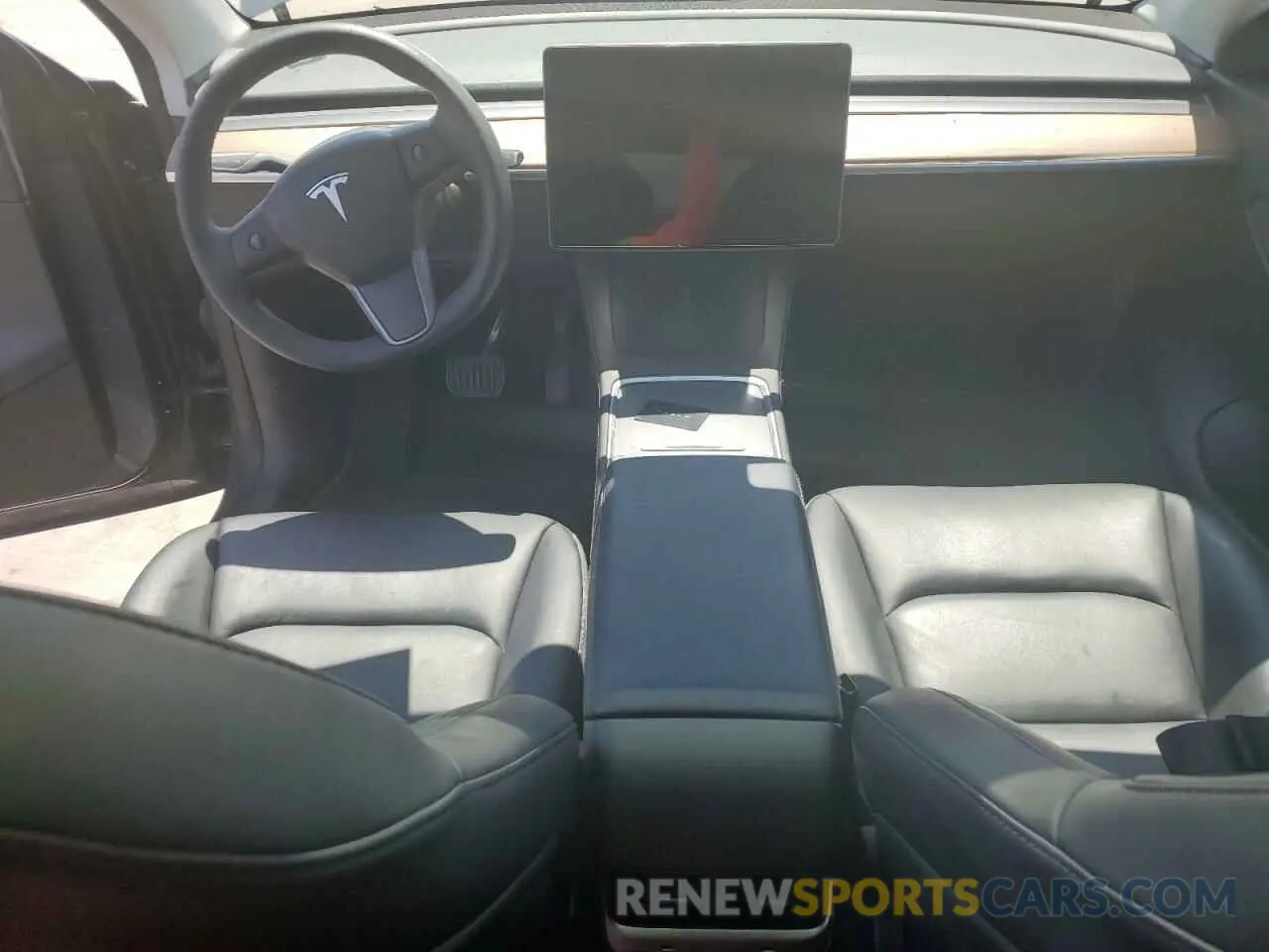 8 Photograph of a damaged car 5YJYGDEE7MF130634 TESLA MODEL Y 2021