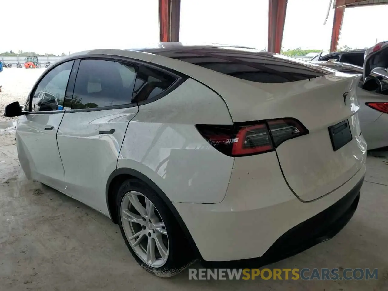 3 Photograph of a damaged car 5YJYGDEE7MF138104 TESLA MODEL Y 2021