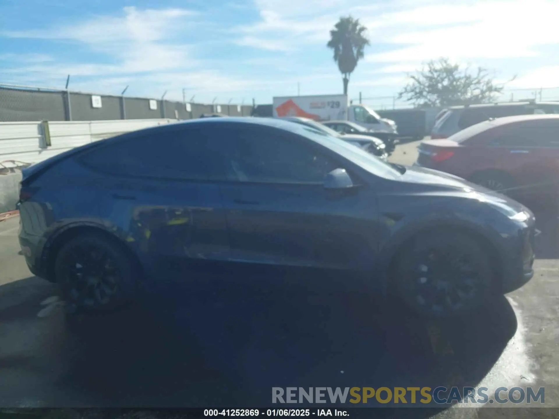 13 Фотография поврежденного автомобиля 5YJYGDEE7MF149037 TESLA MODEL Y 2021
