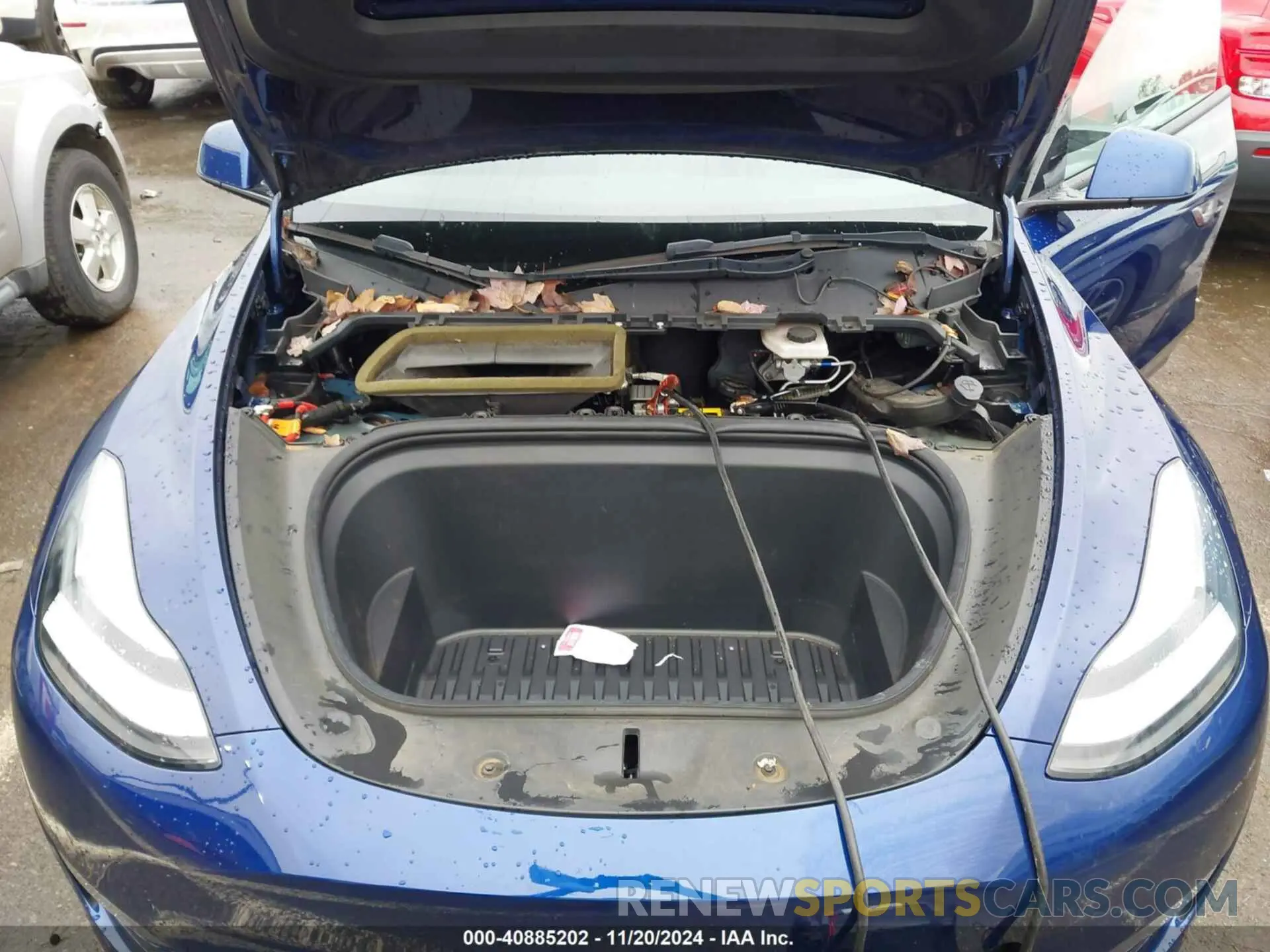 10 Photograph of a damaged car 5YJYGDEE7MF185570 TESLA MODEL Y 2021