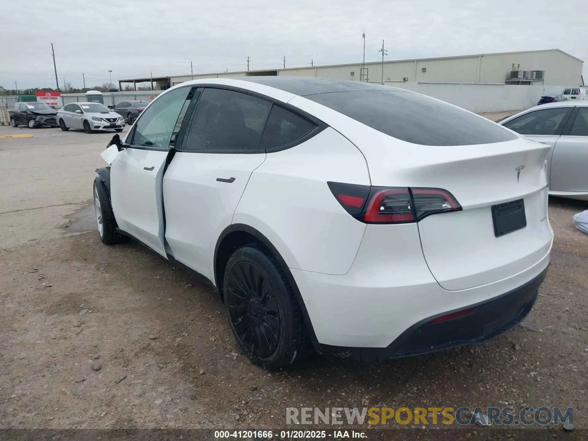 3 Photograph of a damaged car 5YJYGDEE7MF186525 TESLA MODEL Y 2021