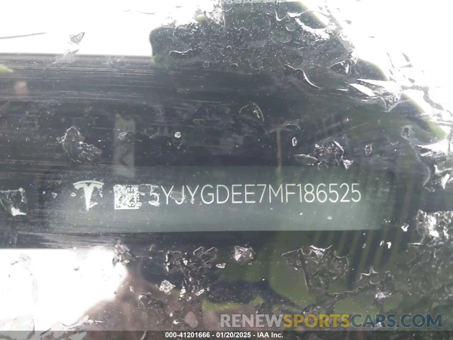 9 Photograph of a damaged car 5YJYGDEE7MF186525 TESLA MODEL Y 2021