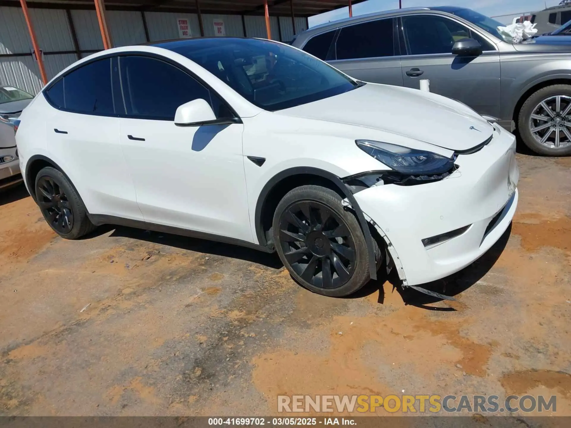 12 Photograph of a damaged car 5YJYGDEE7MF204764 TESLA MODEL Y 2021