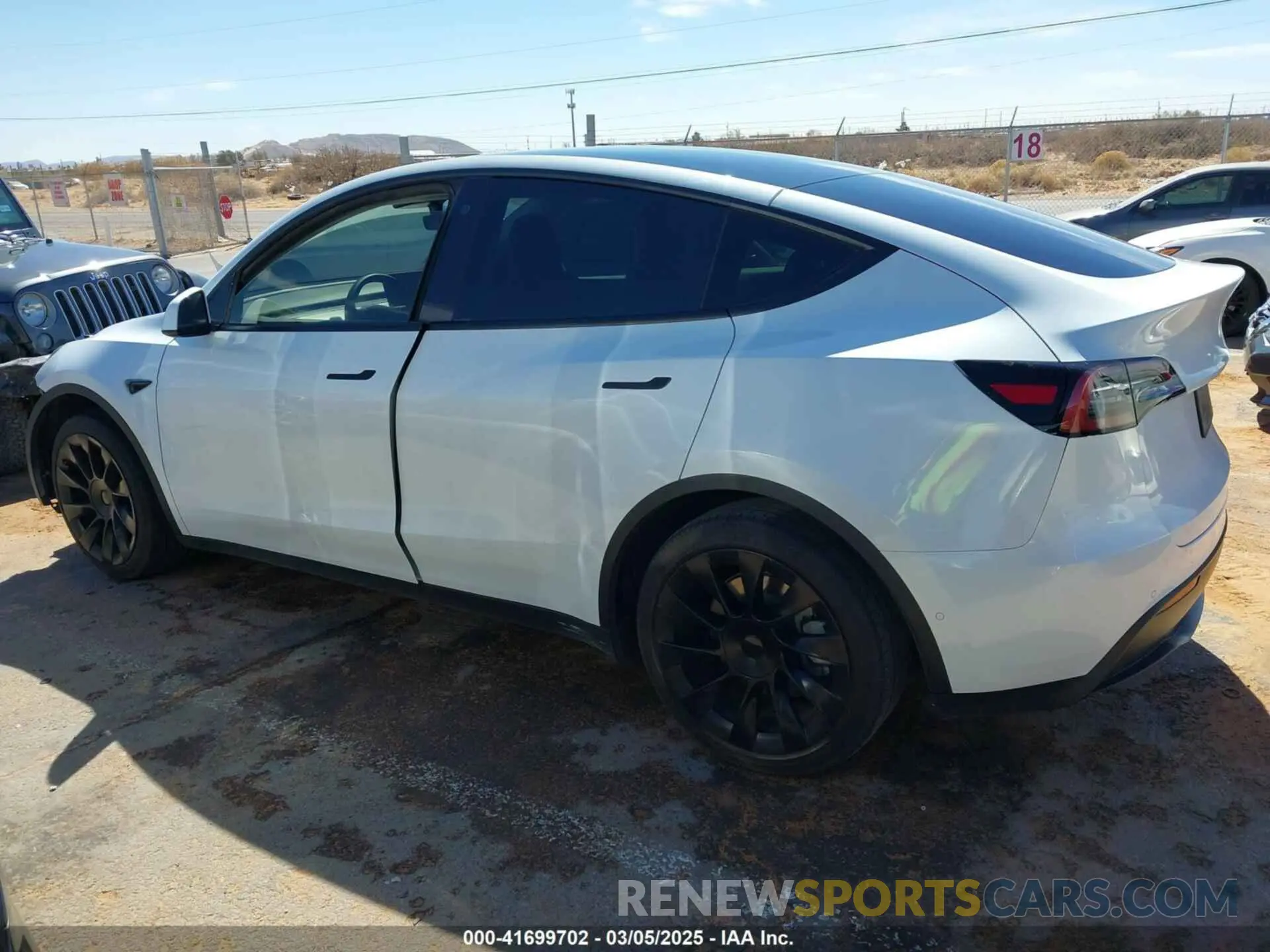 13 Photograph of a damaged car 5YJYGDEE7MF204764 TESLA MODEL Y 2021