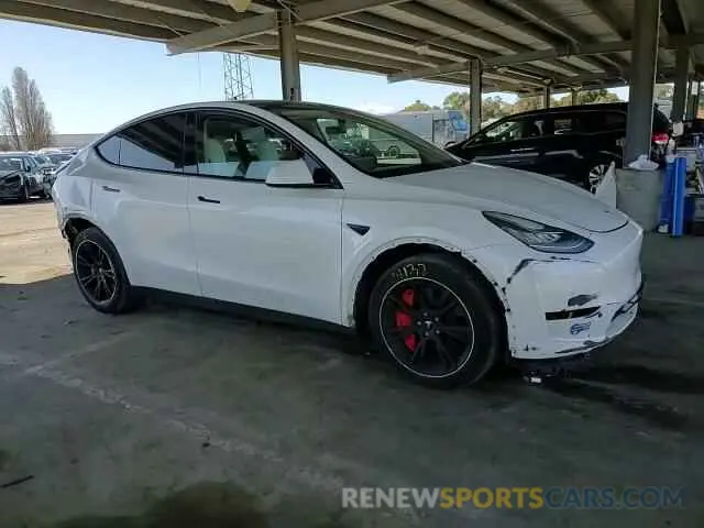 11 Photograph of a damaged car 5YJYGDEE7MF228787 TESLA MODEL Y 2021