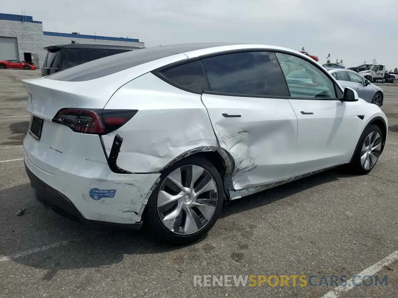 3 Photograph of a damaged car 5YJYGDEE7MF229986 TESLA MODEL Y 2021
