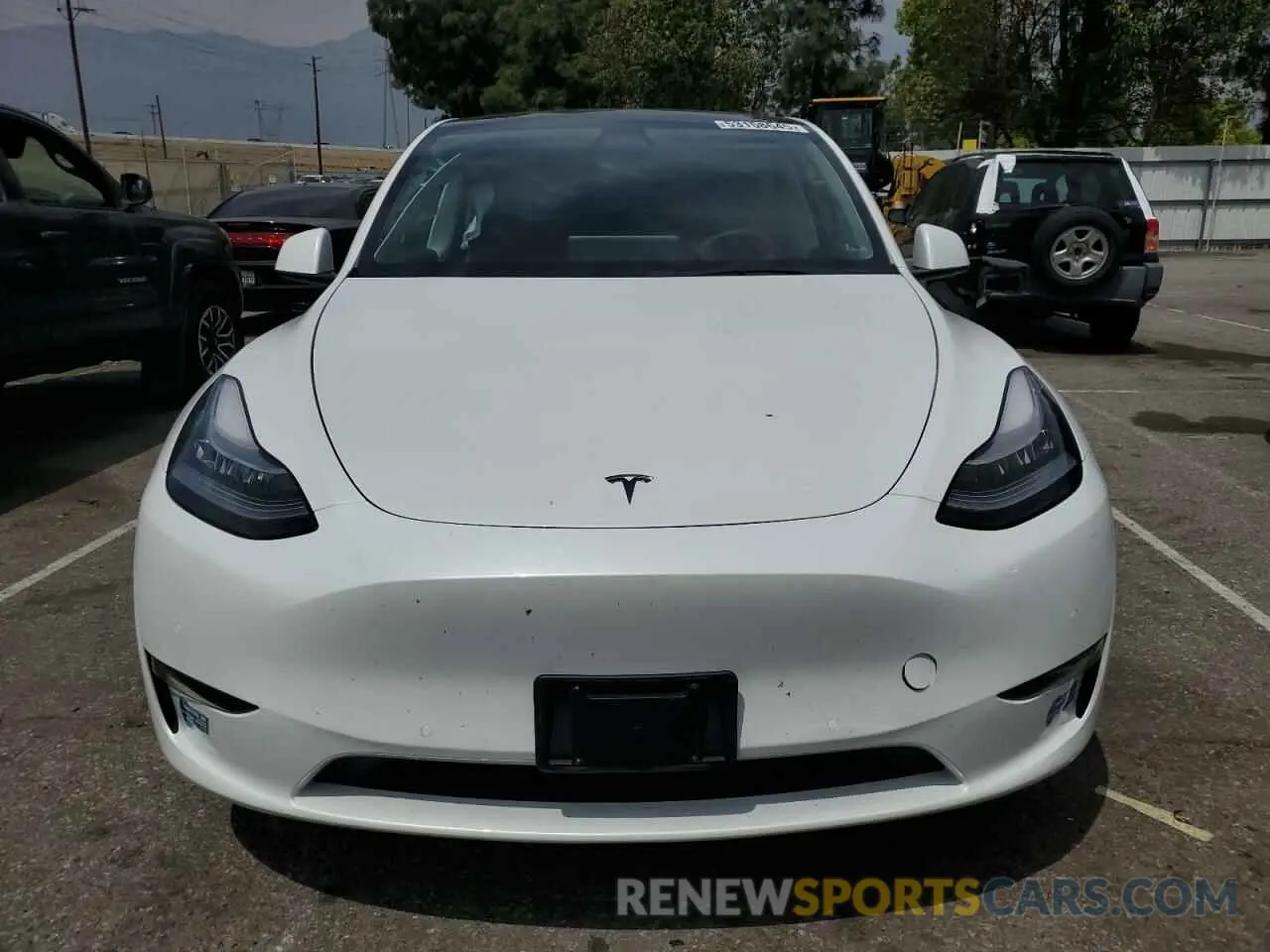 5 Photograph of a damaged car 5YJYGDEE7MF229986 TESLA MODEL Y 2021