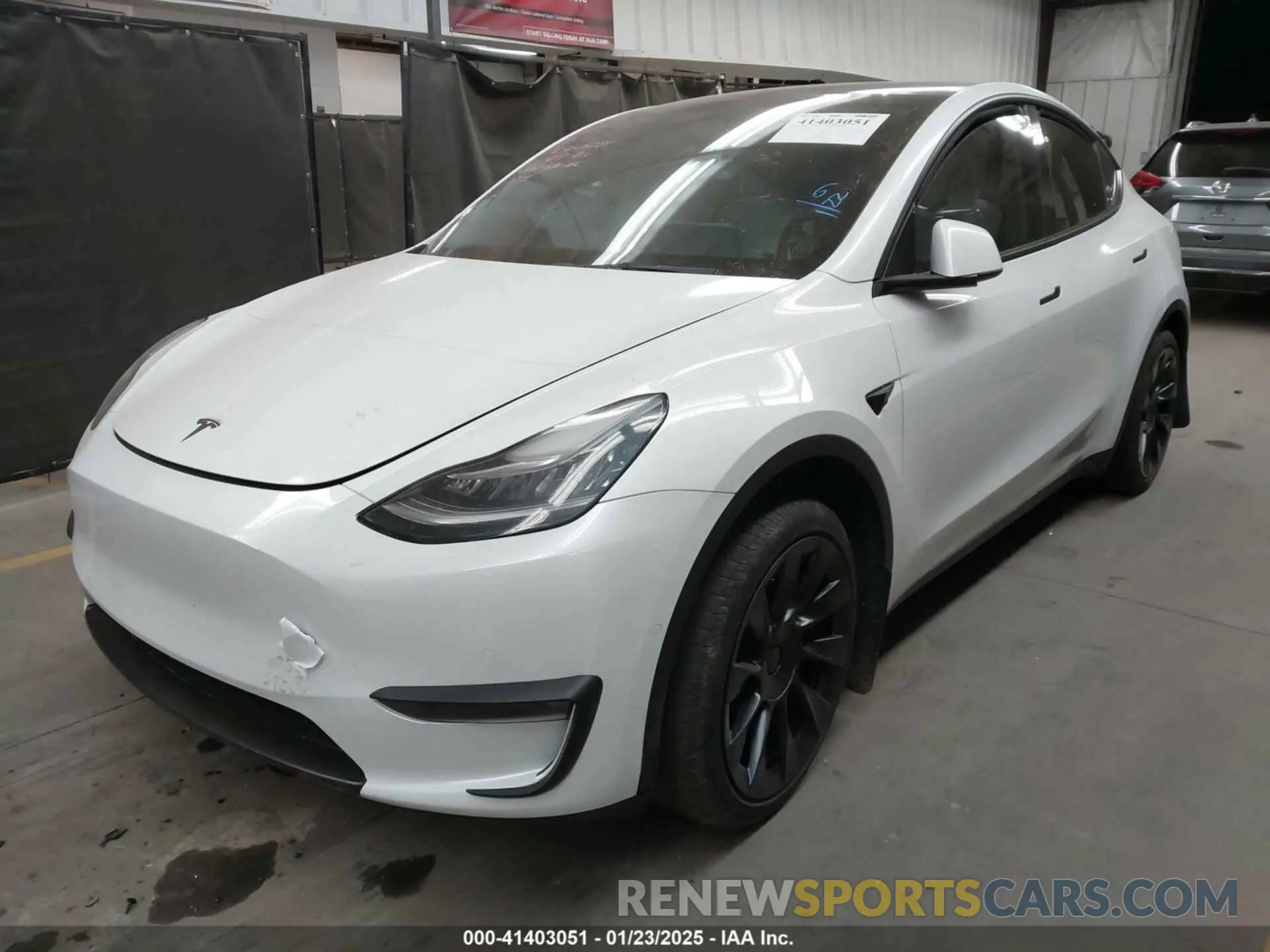 2 Photograph of a damaged car 5YJYGDEE7MF240941 TESLA MODEL Y 2021