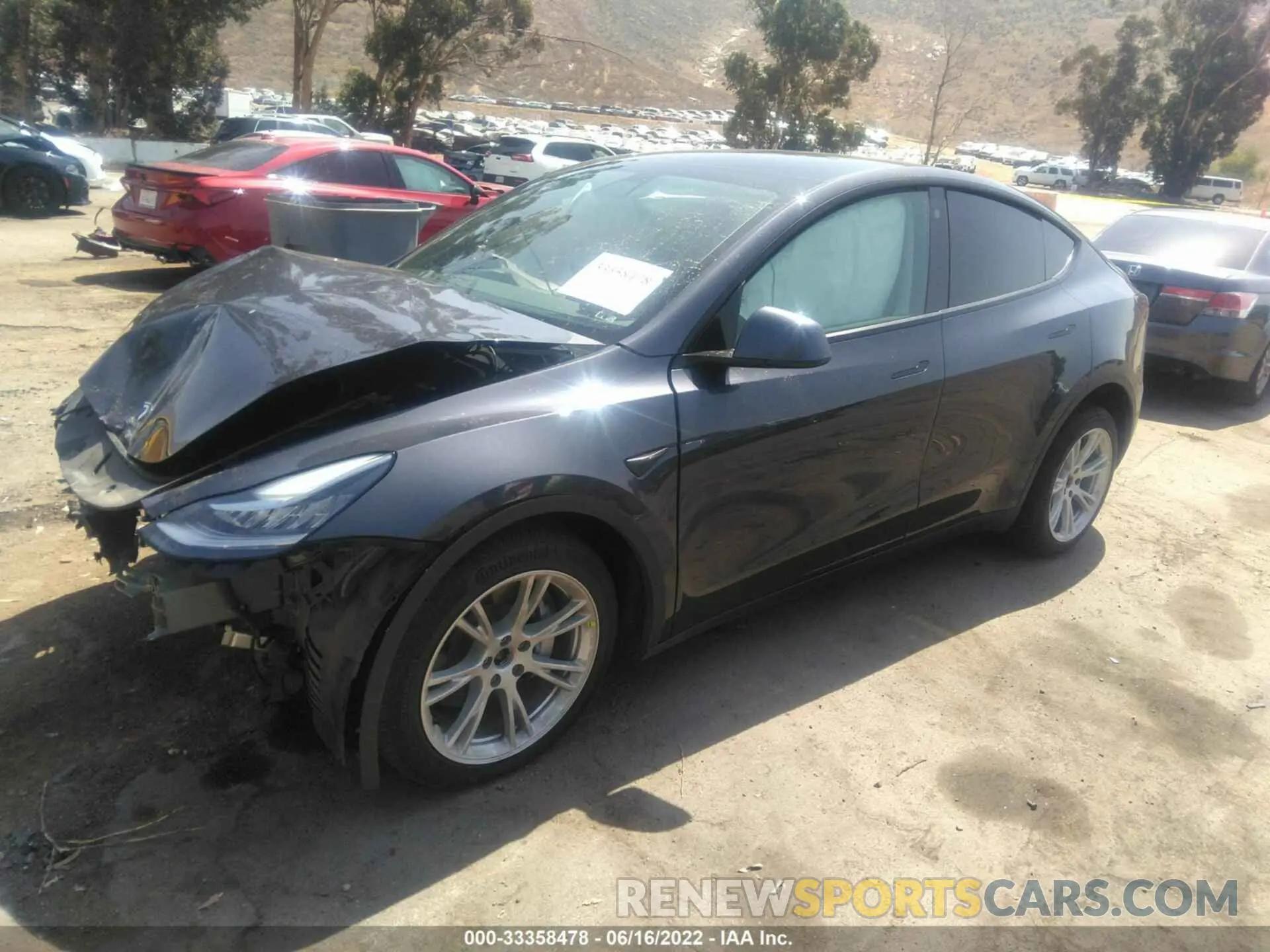 2 Photograph of a damaged car 5YJYGDEE7MF274037 TESLA MODEL Y 2021
