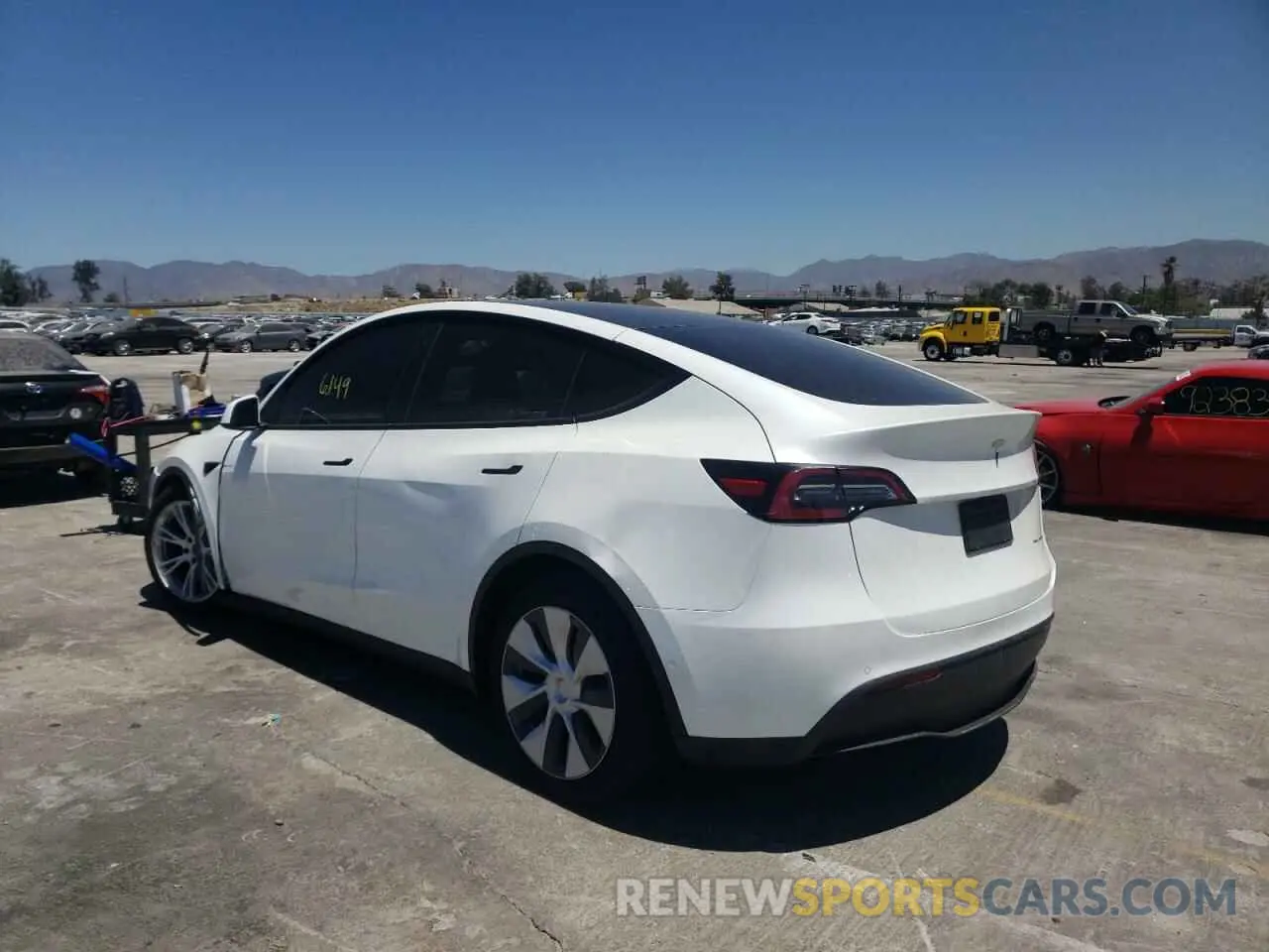 3 Photograph of a damaged car 5YJYGDEE7MF279366 TESLA MODEL Y 2021