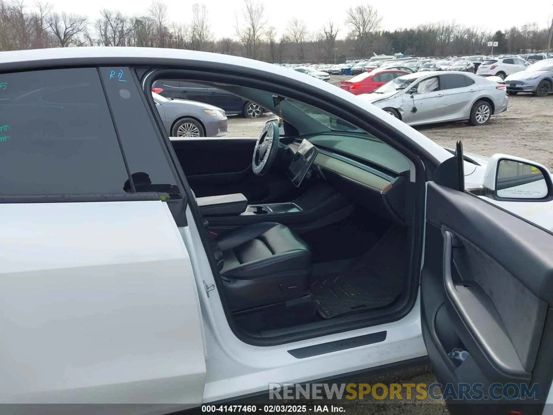 5 Photograph of a damaged car 5YJYGDEE7MF299522 TESLA MODEL Y 2021