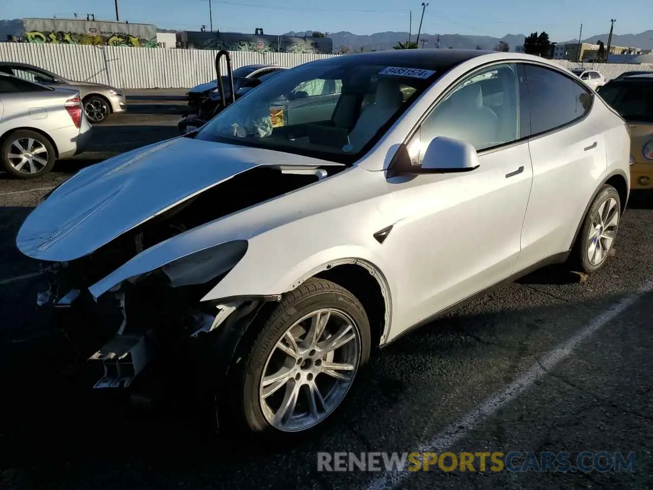1 Photograph of a damaged car 5YJYGDEE7MF306730 TESLA MODEL Y 2021