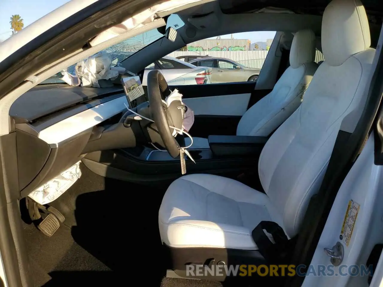 7 Photograph of a damaged car 5YJYGDEE7MF306730 TESLA MODEL Y 2021