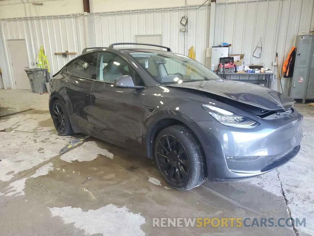 4 Photograph of a damaged car 5YJYGDEE8MF079631 TESLA MODEL Y 2021
