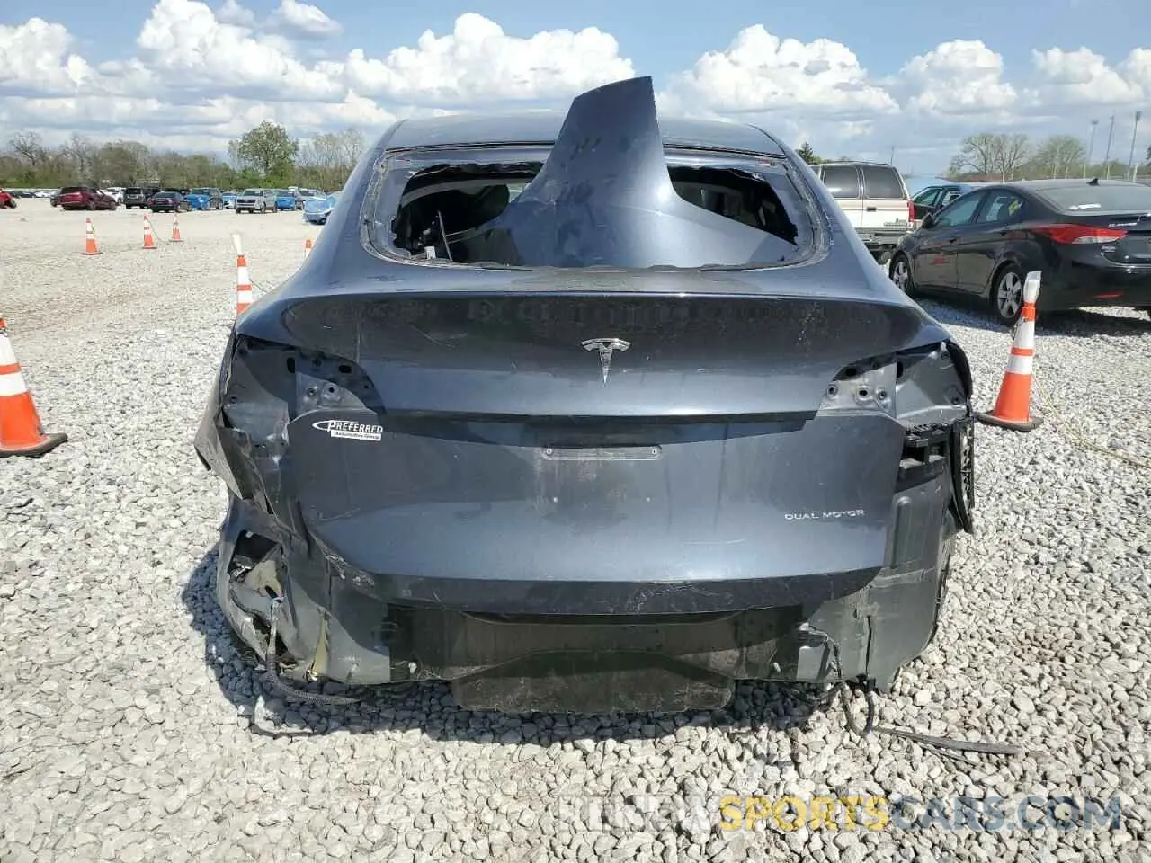 6 Photograph of a damaged car 5YJYGDEE8MF081346 TESLA MODEL Y 2021