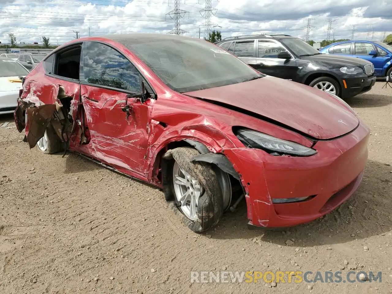 4 Photograph of a damaged car 5YJYGDEE8MF089463 TESLA MODEL Y 2021