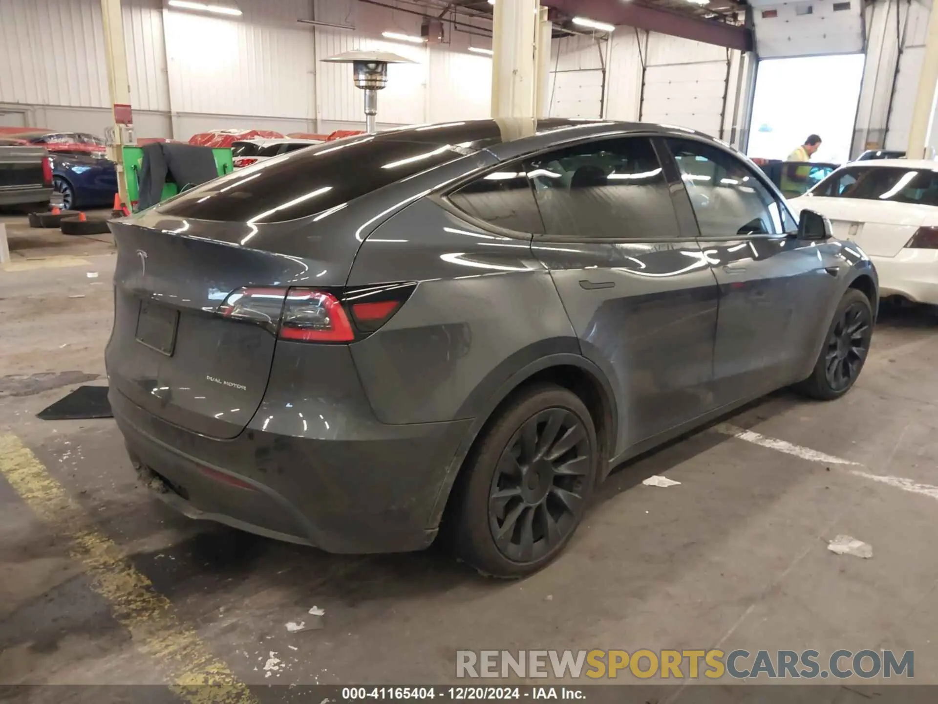 4 Photograph of a damaged car 5YJYGDEE8MF118380 TESLA MODEL Y 2021