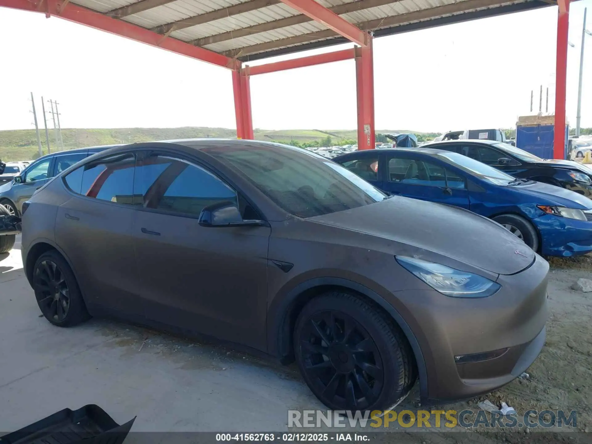 12 Photograph of a damaged car 5YJYGDEE8MF140038 TESLA MODEL Y 2021