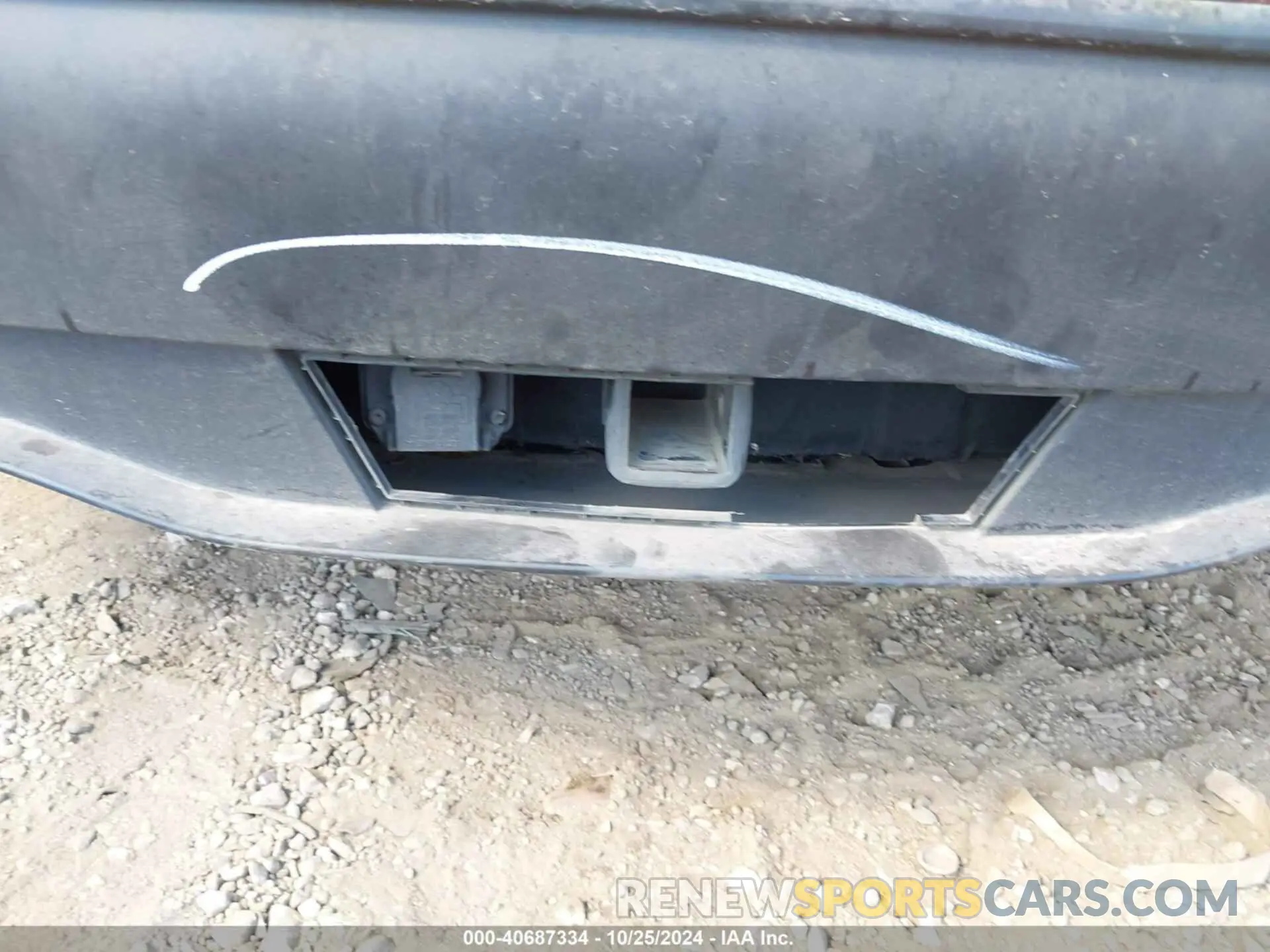 19 Photograph of a damaged car 5YJYGDEE8MF140458 TESLA MODEL Y 2021