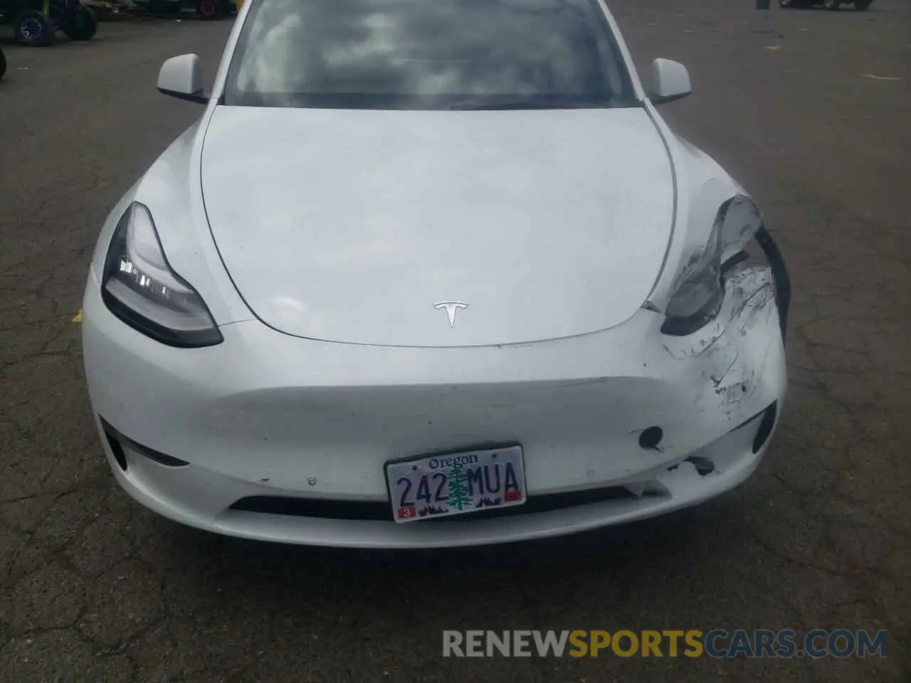 7 Photograph of a damaged car 5YJYGDEE8MF160239 TESLA MODEL Y 2021