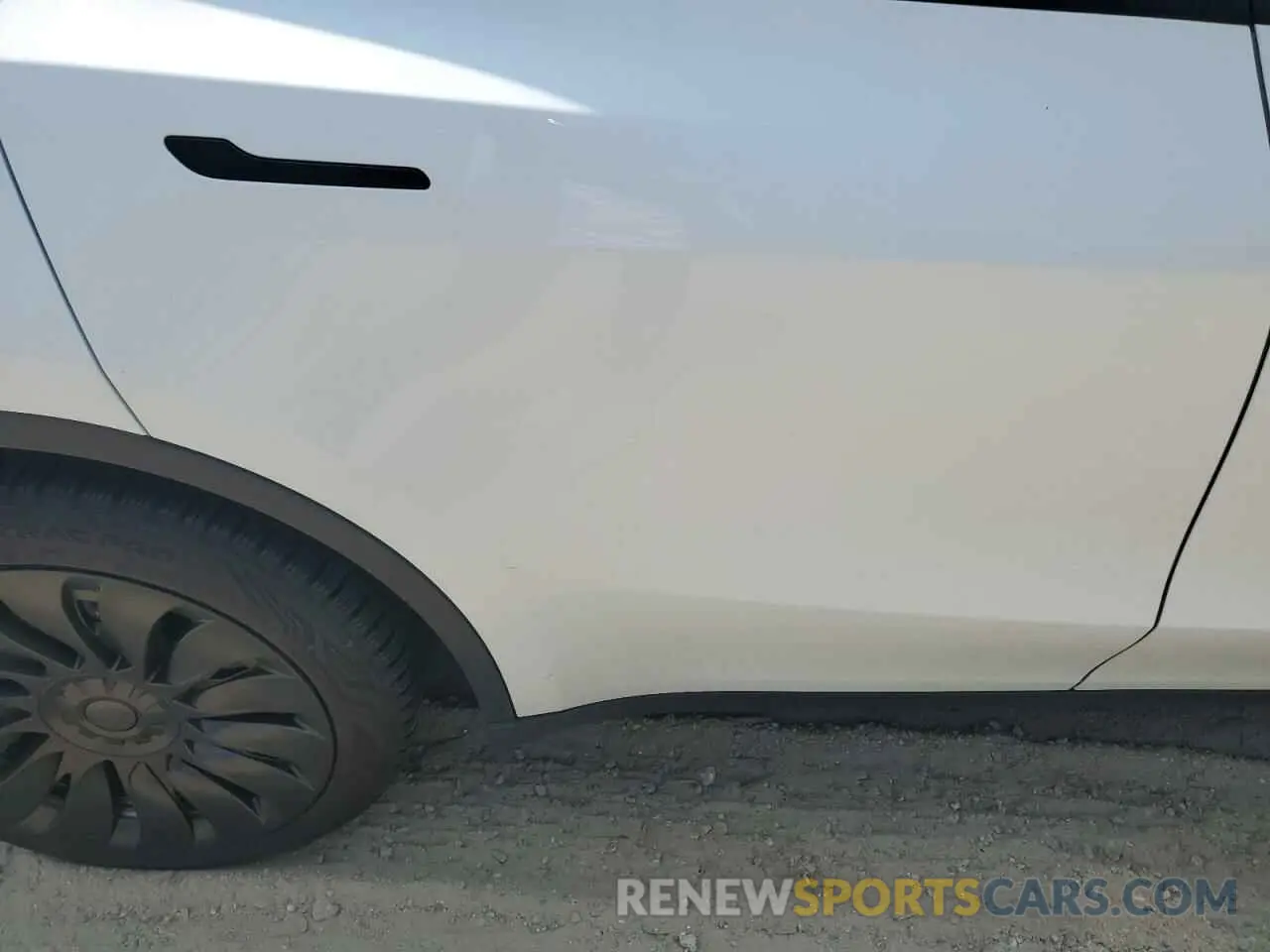 10 Фотография поврежденного автомобиля 5YJYGDEE8MF194486 TESLA MODEL Y 2021