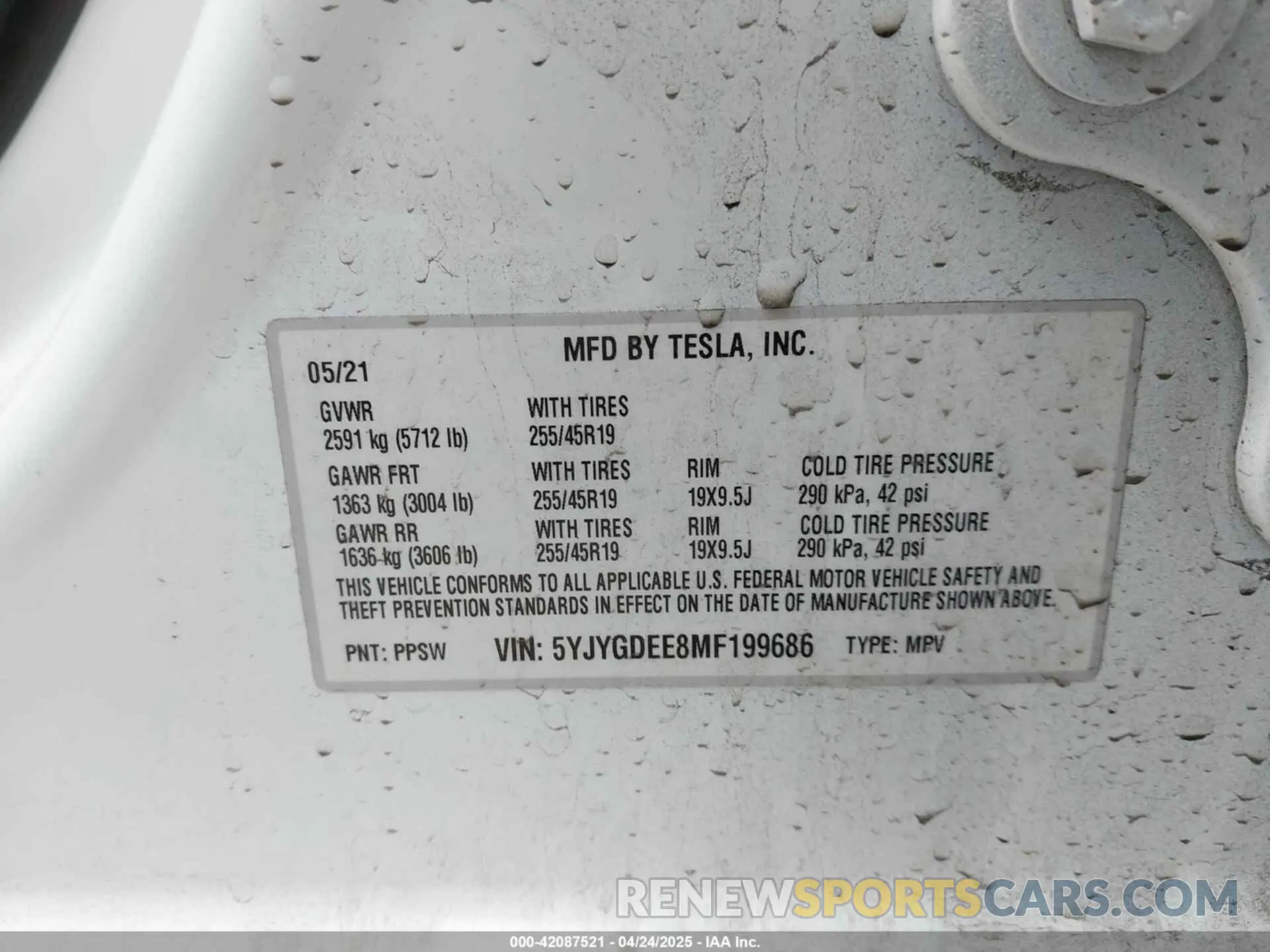 9 Photograph of a damaged car 5YJYGDEE8MF199686 TESLA MODEL Y 2021