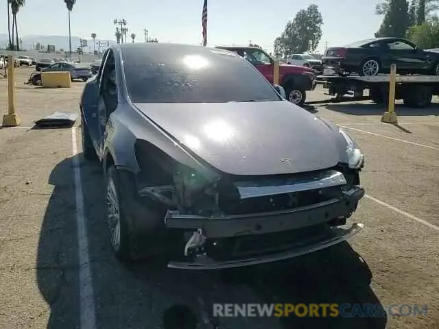 10 Photograph of a damaged car 5YJYGDEE8MF206555 TESLA MODEL Y 2021