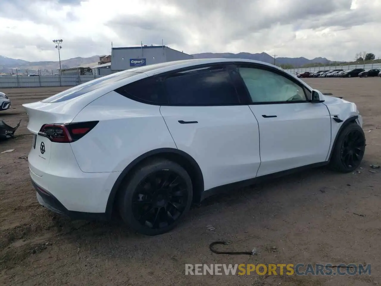 3 Фотография поврежденного автомобиля 5YJYGDEE8MF207009 TESLA MODEL Y 2021