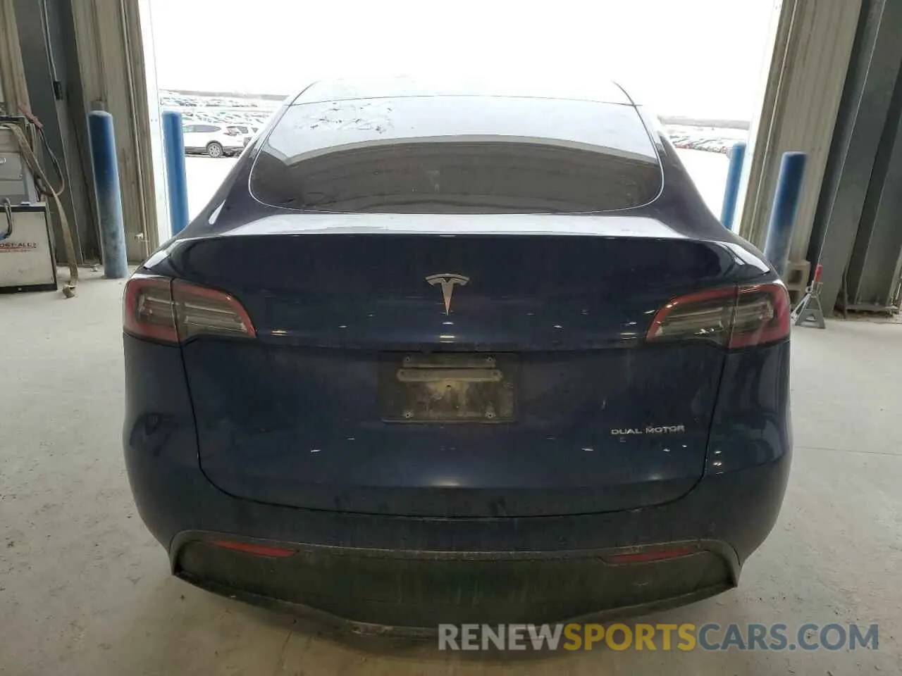 6 Photograph of a damaged car 5YJYGDEE8MF208063 TESLA MODEL Y 2021