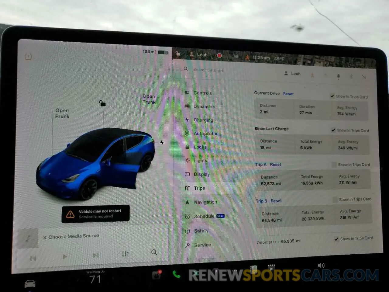 9 Photograph of a damaged car 5YJYGDEE8MF208063 TESLA MODEL Y 2021