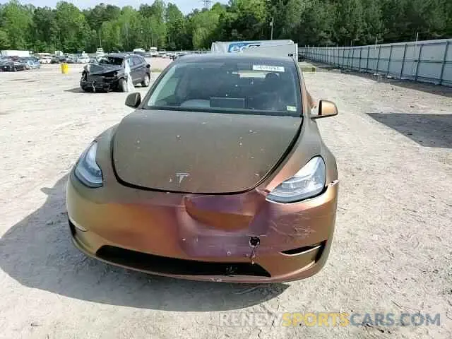 13 Photograph of a damaged car 5YJYGDEE8MF208774 TESLA MODEL Y 2021
