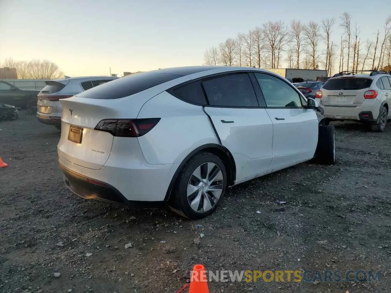 3 Фотография поврежденного автомобиля 5YJYGDEE8MF244125 TESLA MODEL Y 2021