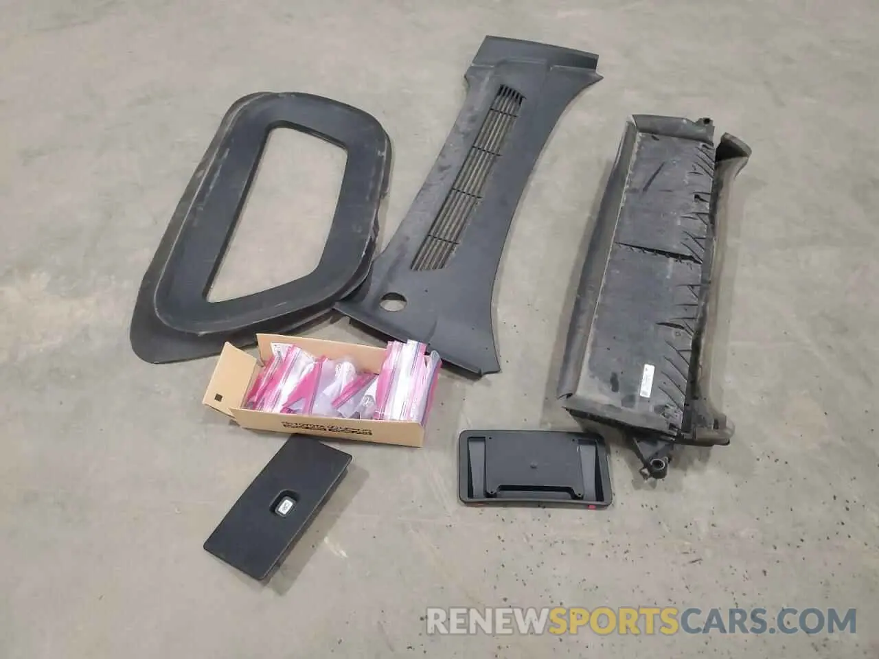 13 Фотография поврежденного автомобиля 5YJYGDEE8MF252824 TESLA MODEL Y 2021