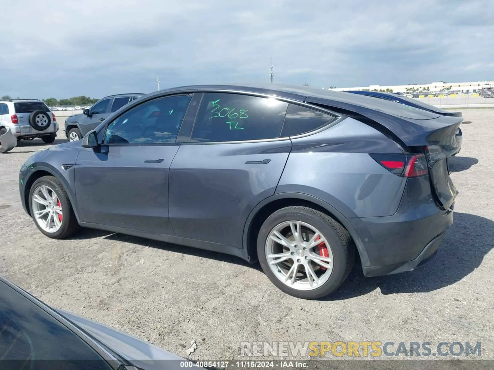 14 Фотография поврежденного автомобиля 5YJYGDEE8MF262768 TESLA MODEL Y 2021