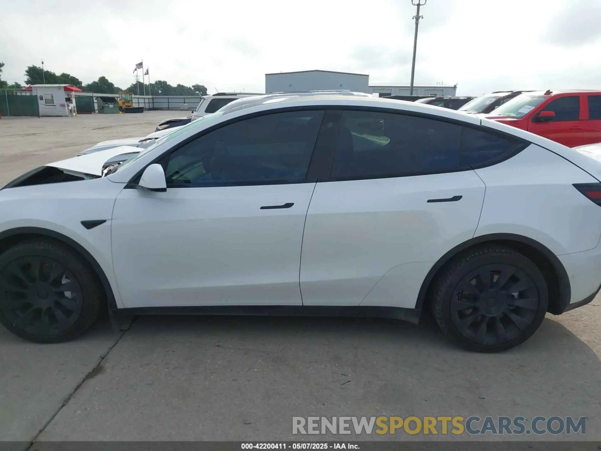 14 Фотография поврежденного автомобиля 5YJYGDEE8MF266075 TESLA MODEL Y 2021
