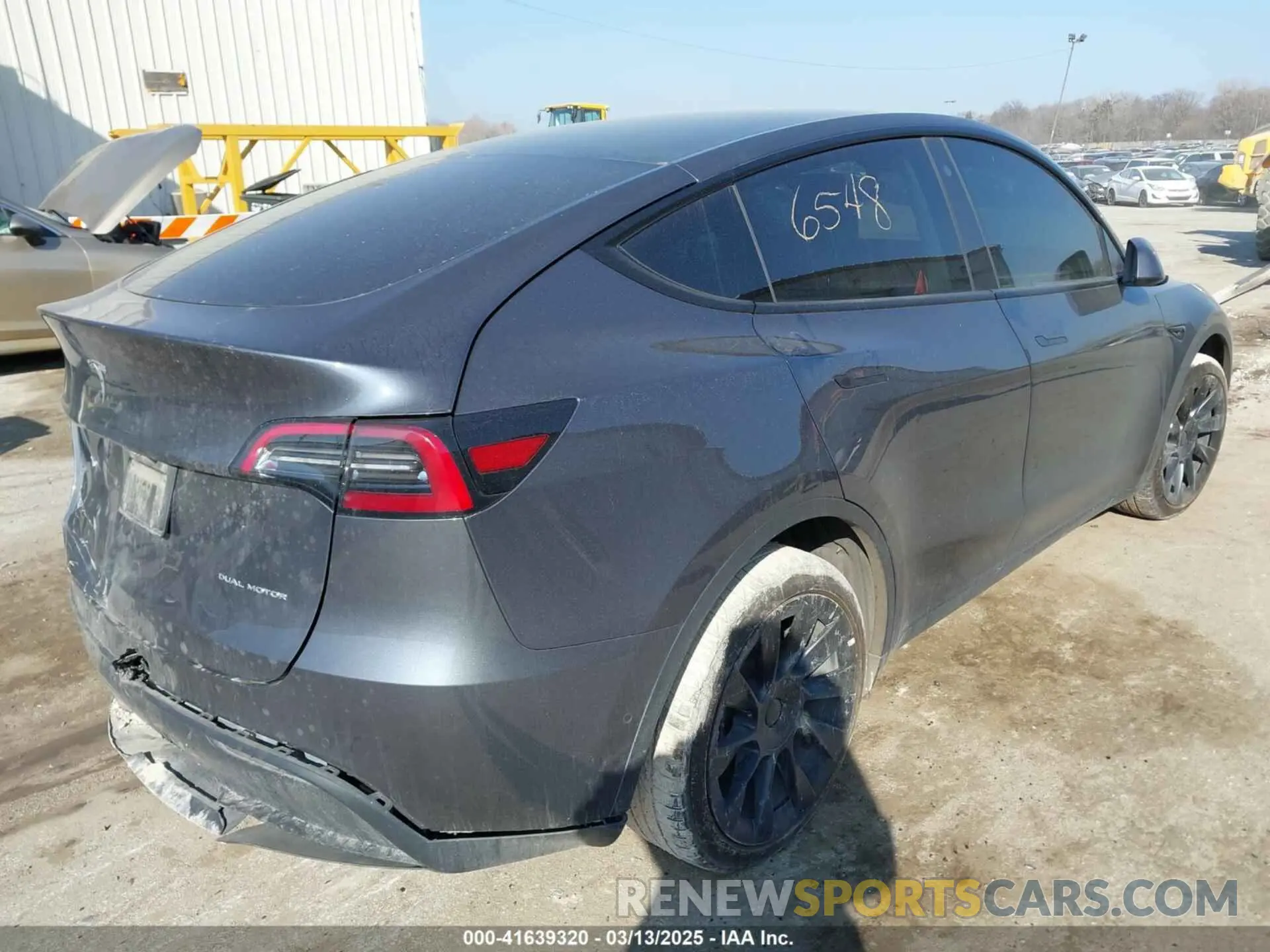 4 Фотография поврежденного автомобиля 5YJYGDEE8MF278212 TESLA MODEL Y 2021