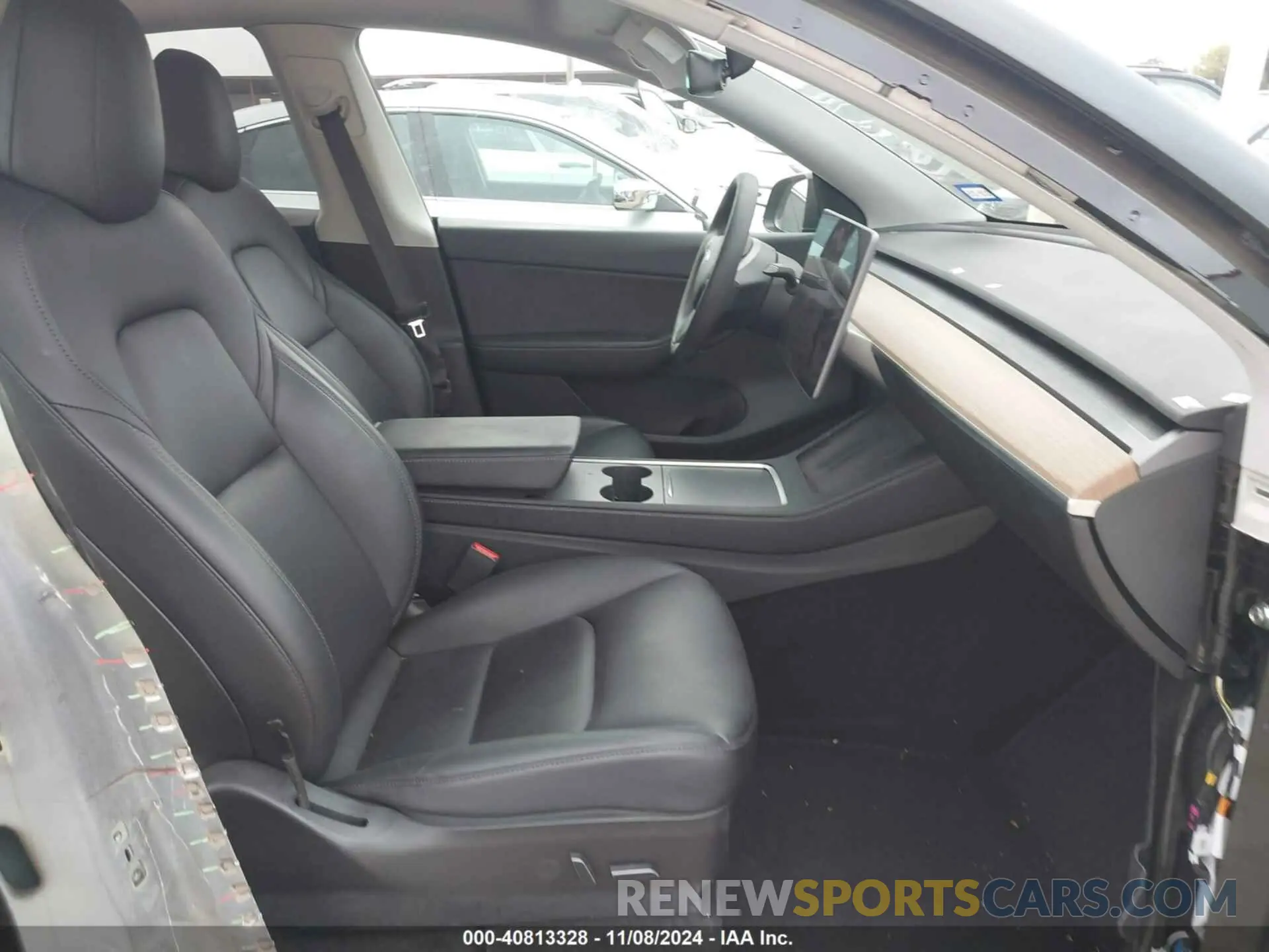 5 Photograph of a damaged car 5YJYGDEE8MF281224 TESLA MODEL Y 2021