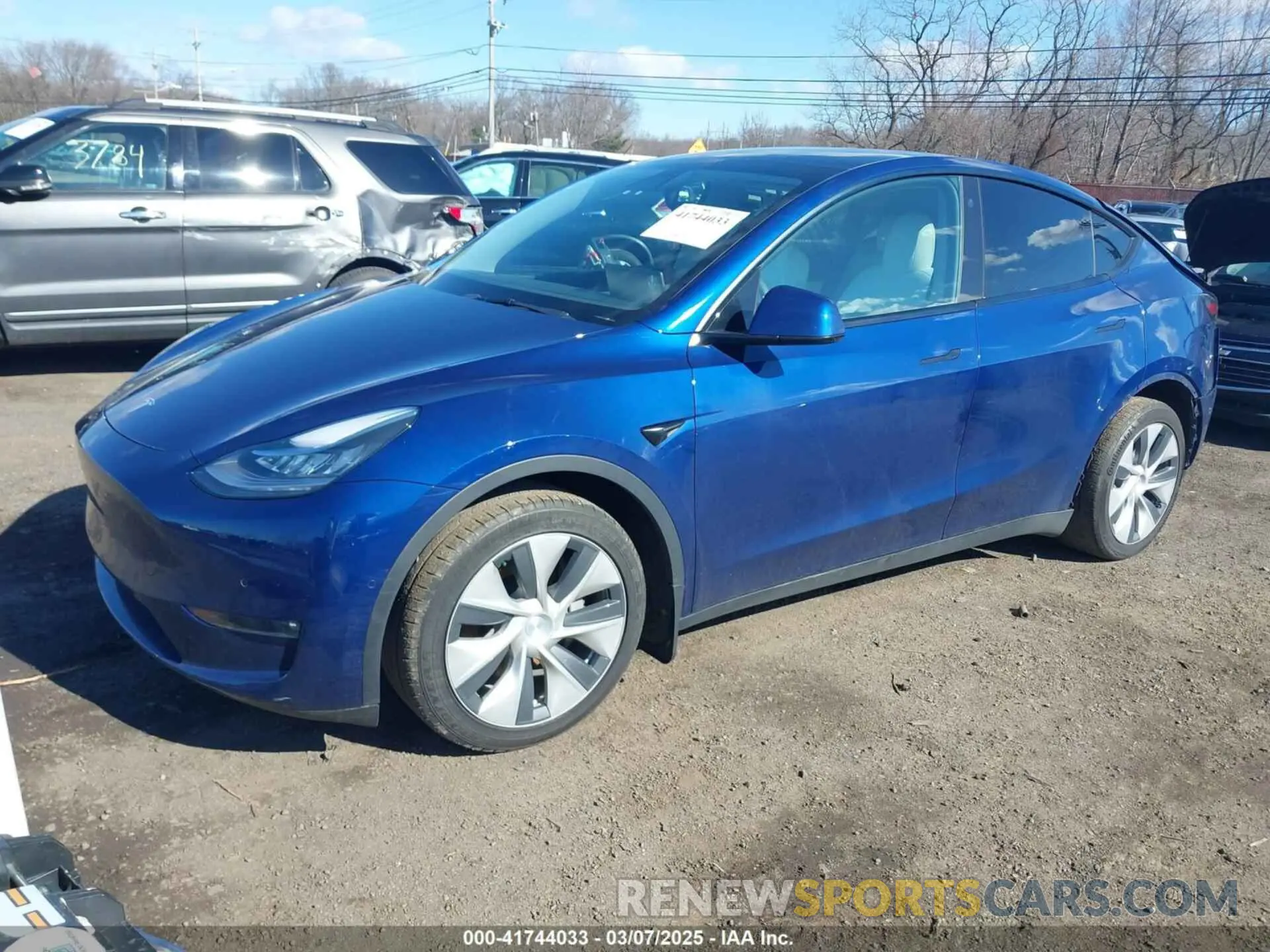 2 Photograph of a damaged car 5YJYGDEE8MF293230 TESLA MODEL Y 2021