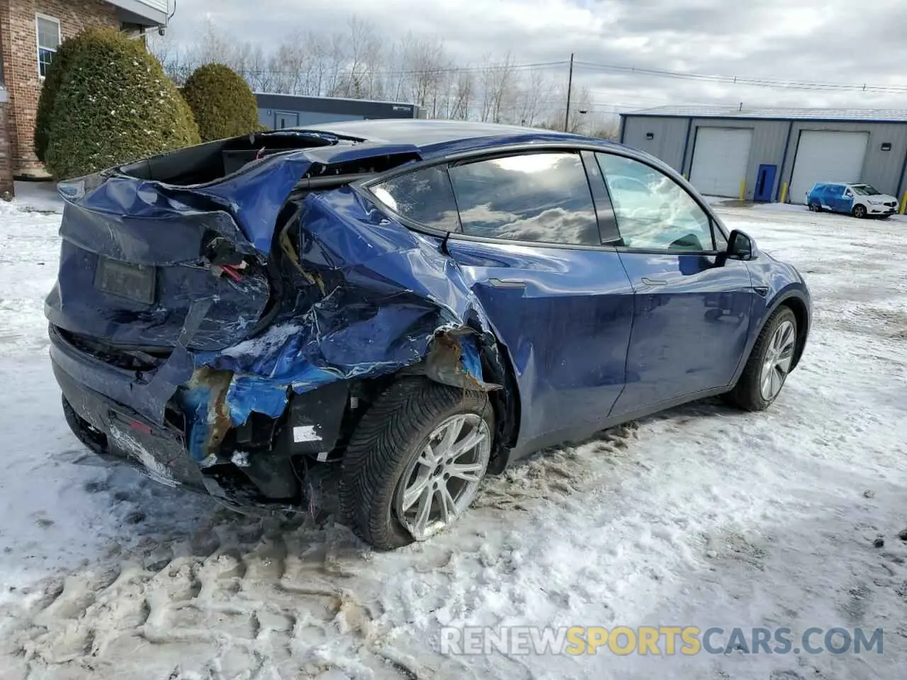 3 Photograph of a damaged car 5YJYGDEE8MF304890 TESLA MODEL Y 2021