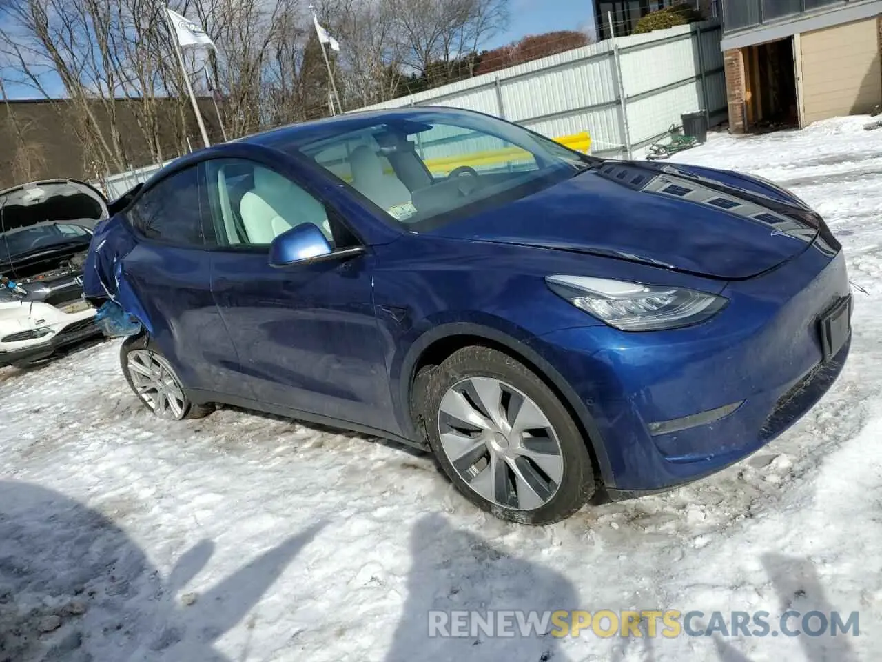 4 Photograph of a damaged car 5YJYGDEE8MF304890 TESLA MODEL Y 2021