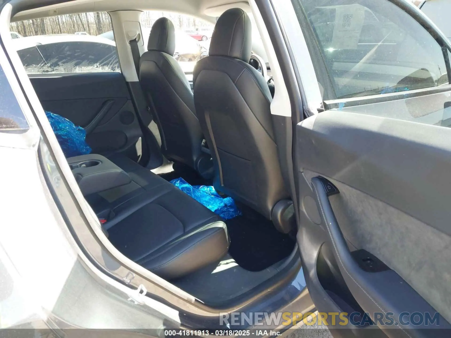 8 Photograph of a damaged car 5YJYGDEE9MF062580 TESLA MODEL Y 2021