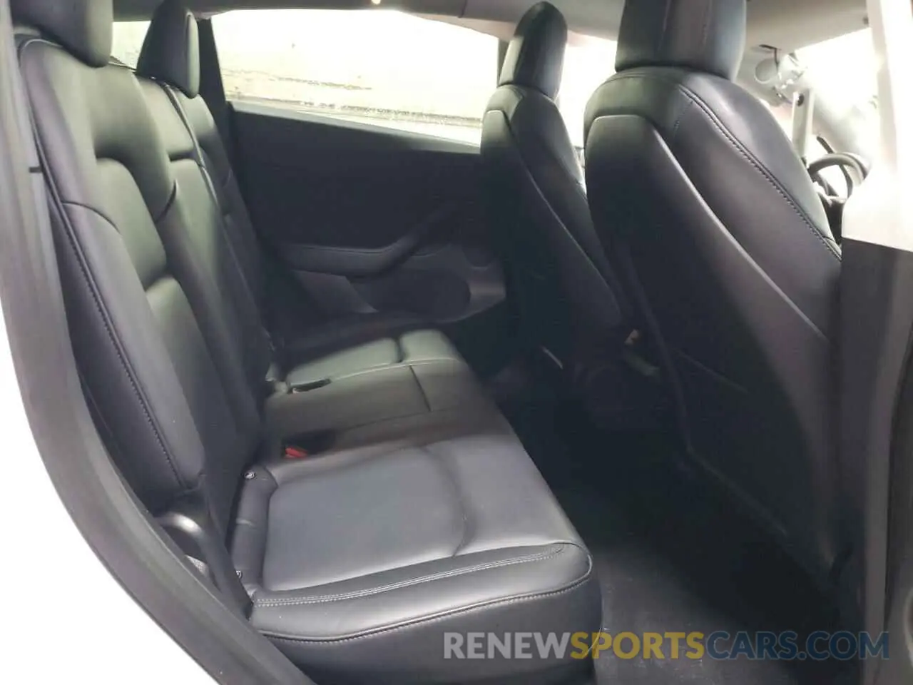 10 Photograph of a damaged car 5YJYGDEE9MF065494 TESLA MODEL Y 2021