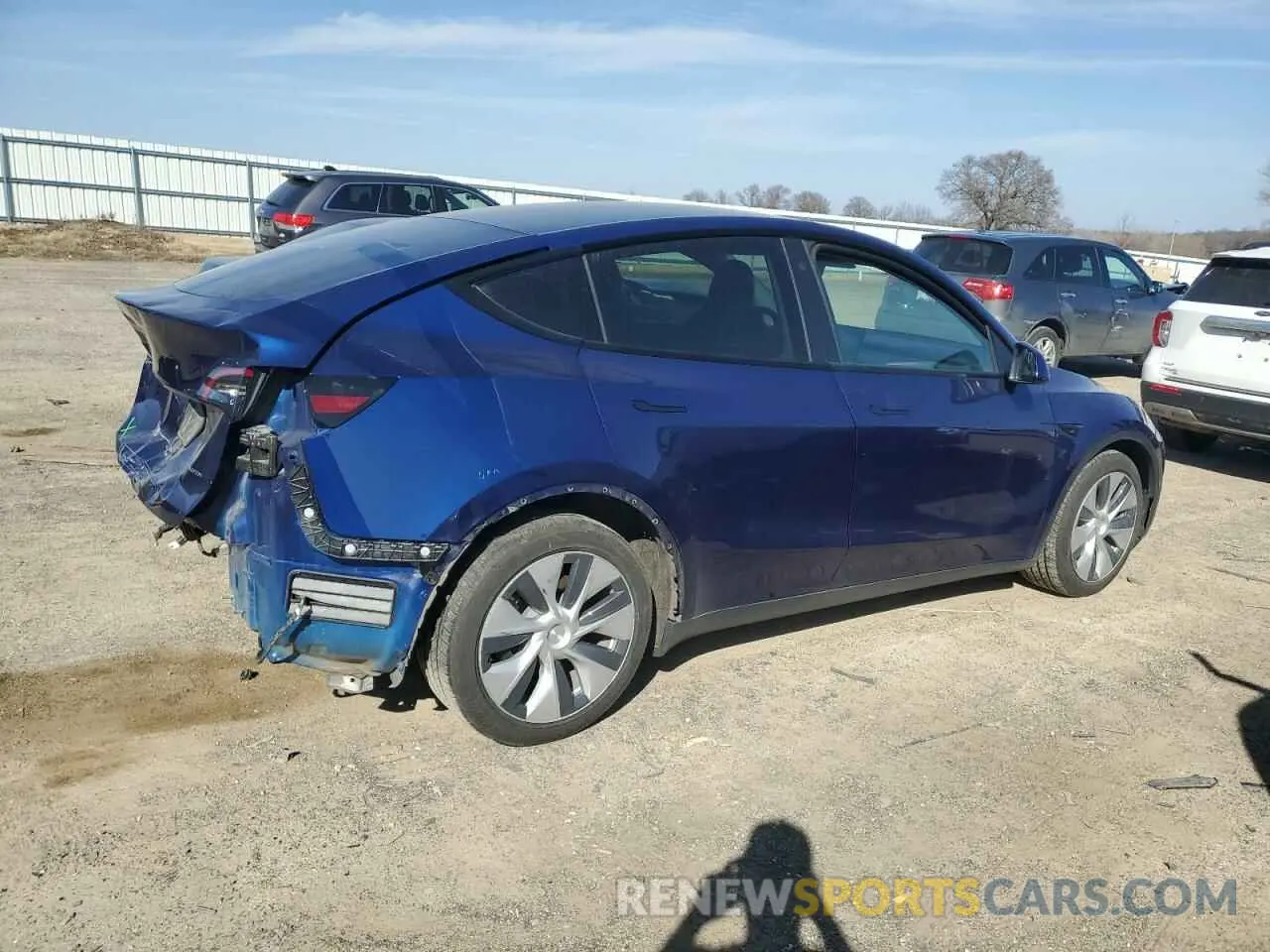3 Фотография поврежденного автомобиля 5YJYGDEE9MF066774 TESLA MODEL Y 2021