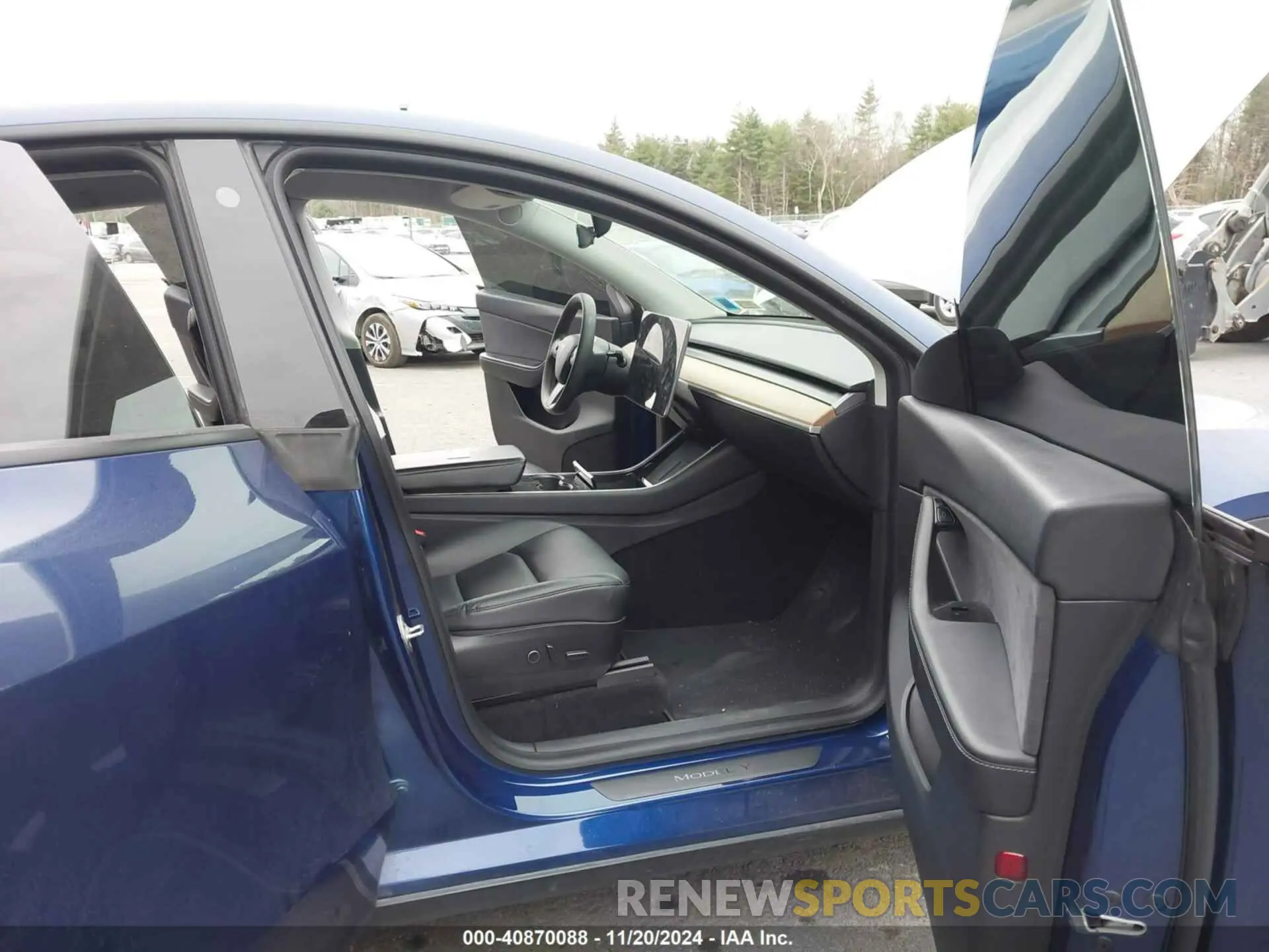 5 Photograph of a damaged car 5YJYGDEE9MF071120 TESLA MODEL Y 2021