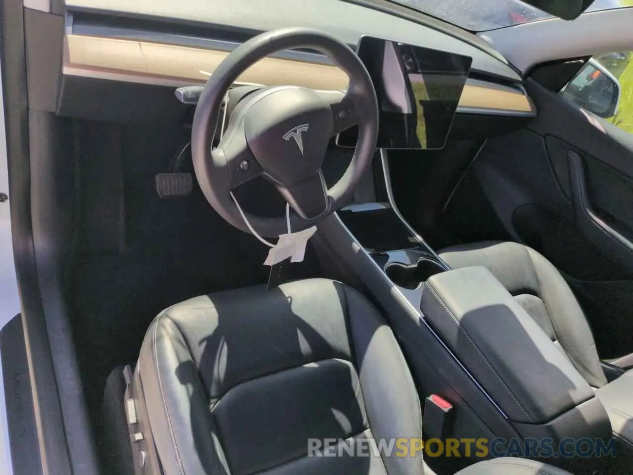 8 Photograph of a damaged car 5YJYGDEE9MF074647 TESLA MODEL Y 2021
