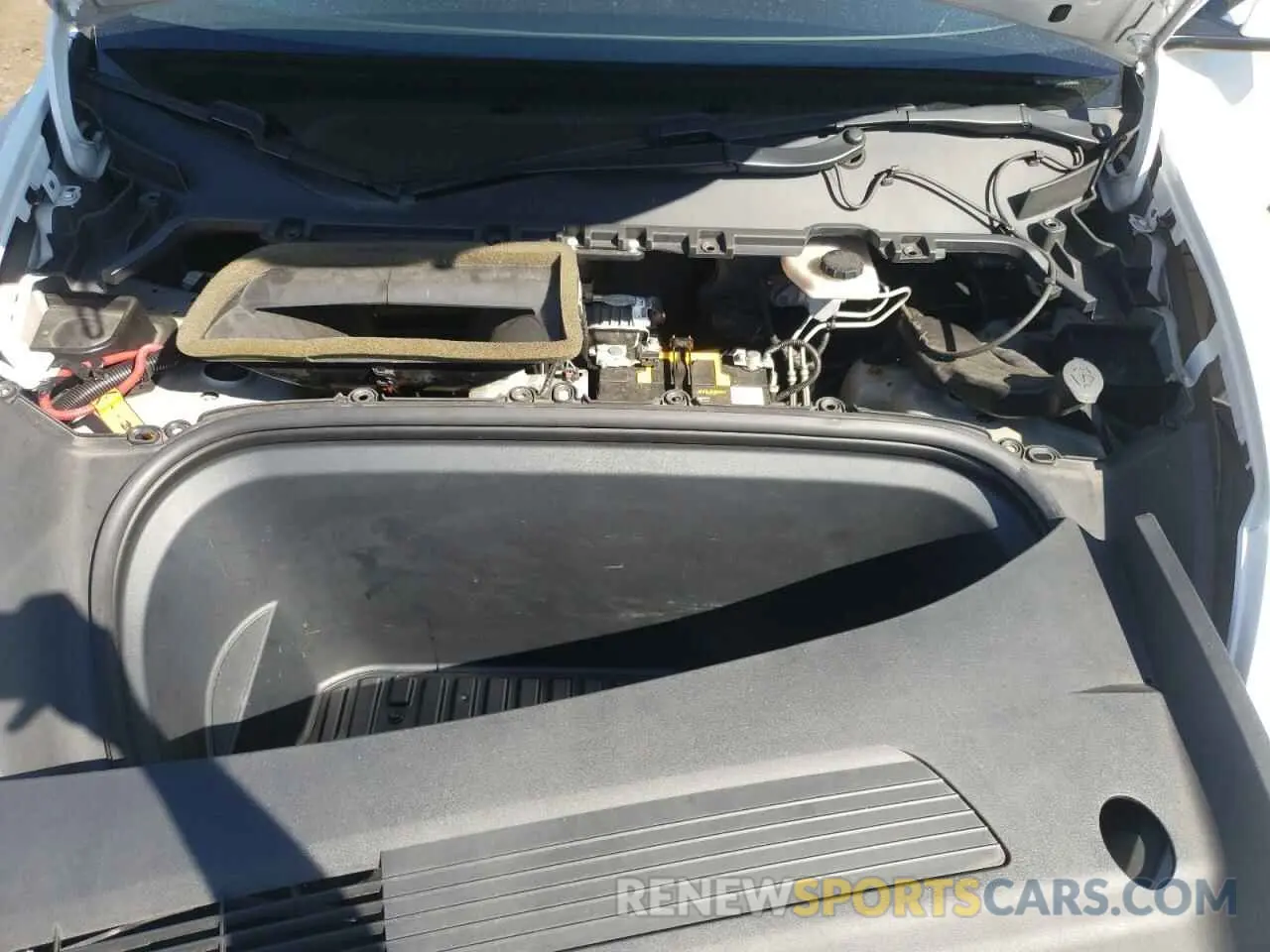 11 Photograph of a damaged car 5YJYGDEE9MF087818 TESLA MODEL Y 2021